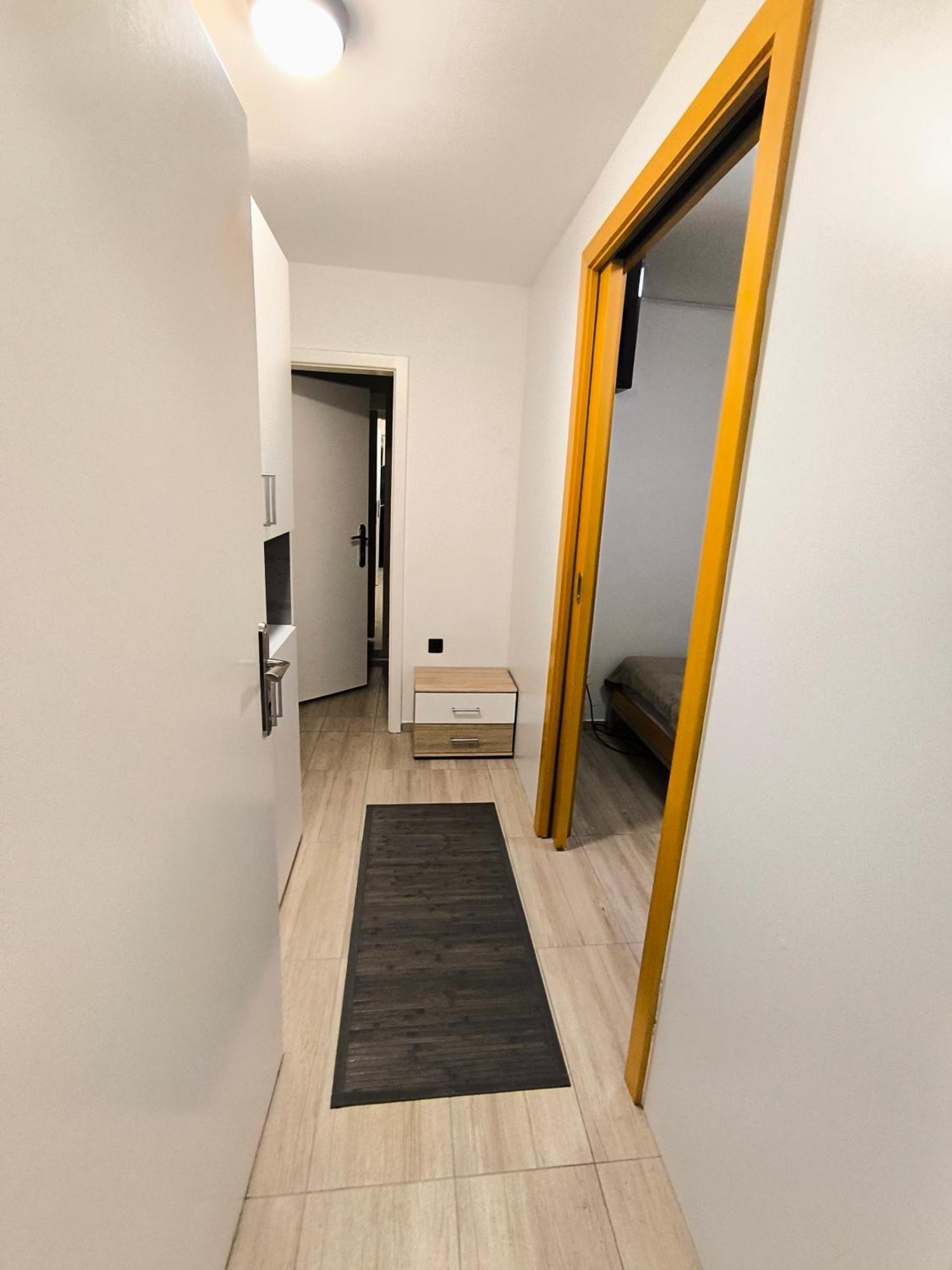 Jo-Ma Apartma - Safe Parking ลูบลิยานา ภายนอก รูปภาพ